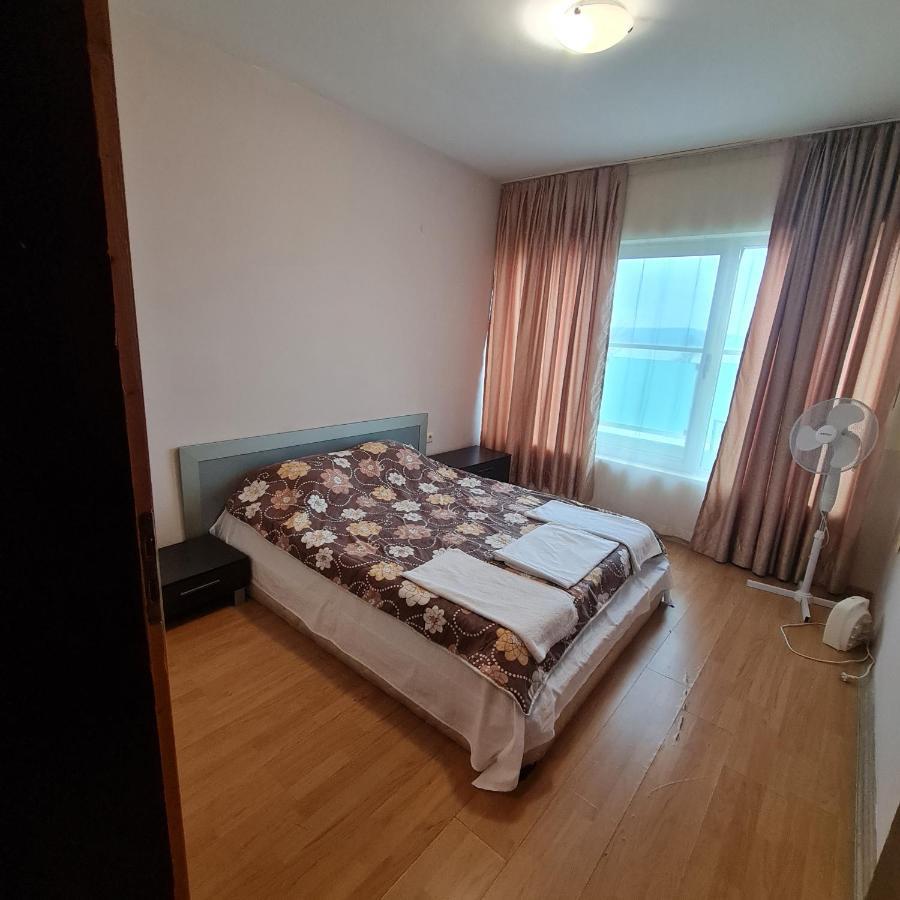 Елка Apartment Burgas City Exterior foto