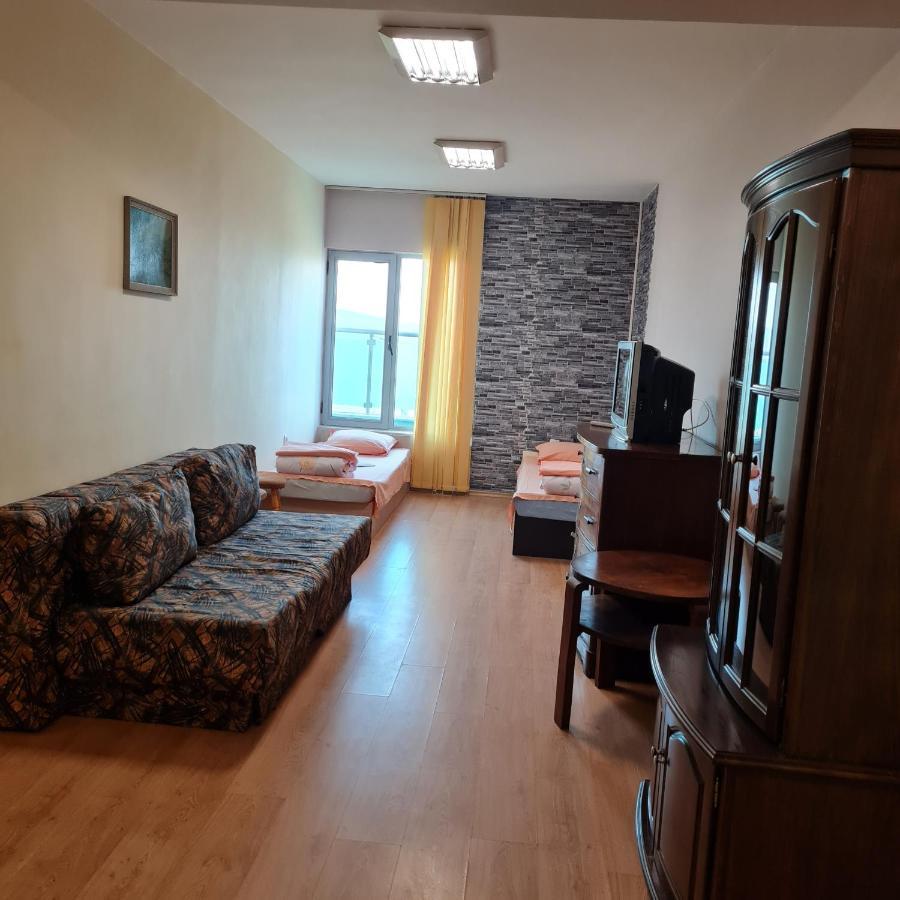Елка Apartment Burgas City Exterior foto