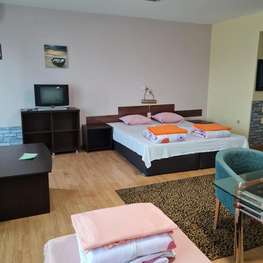 Елка Apartment Burgas City Exterior foto