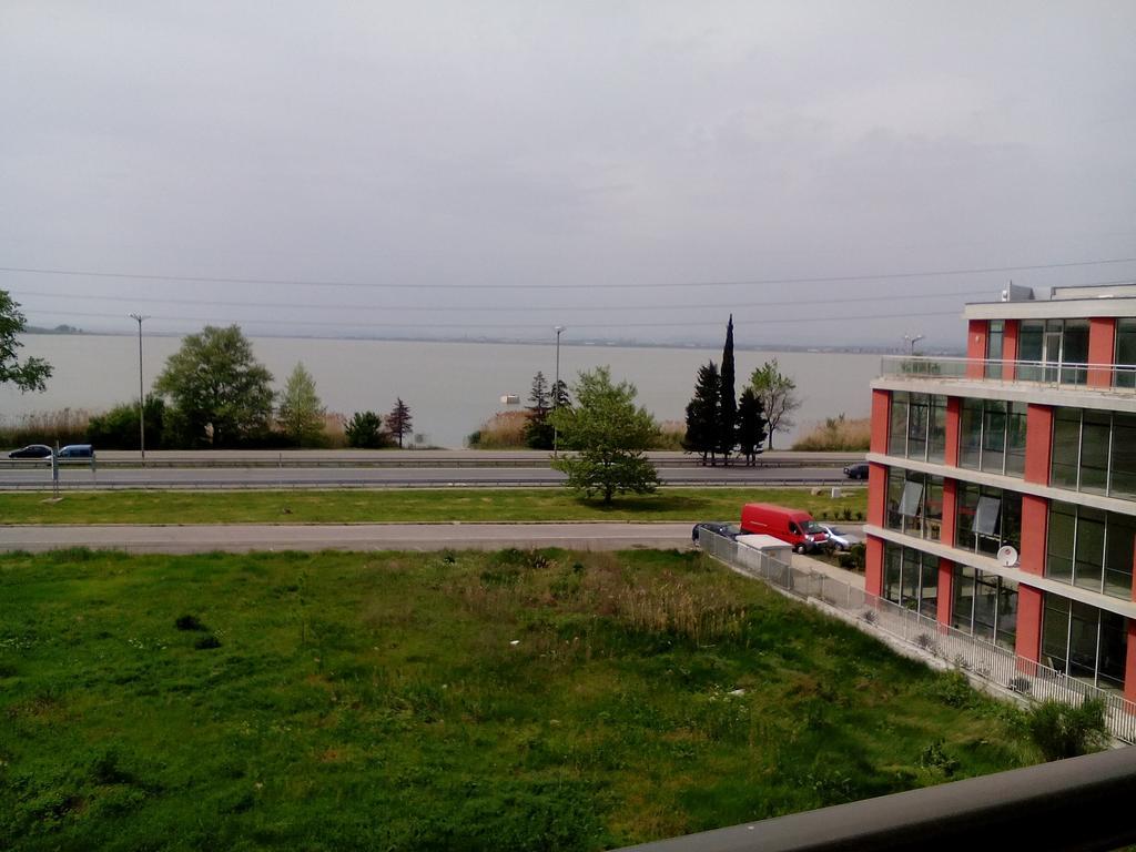 Елка Apartment Burgas City Exterior foto