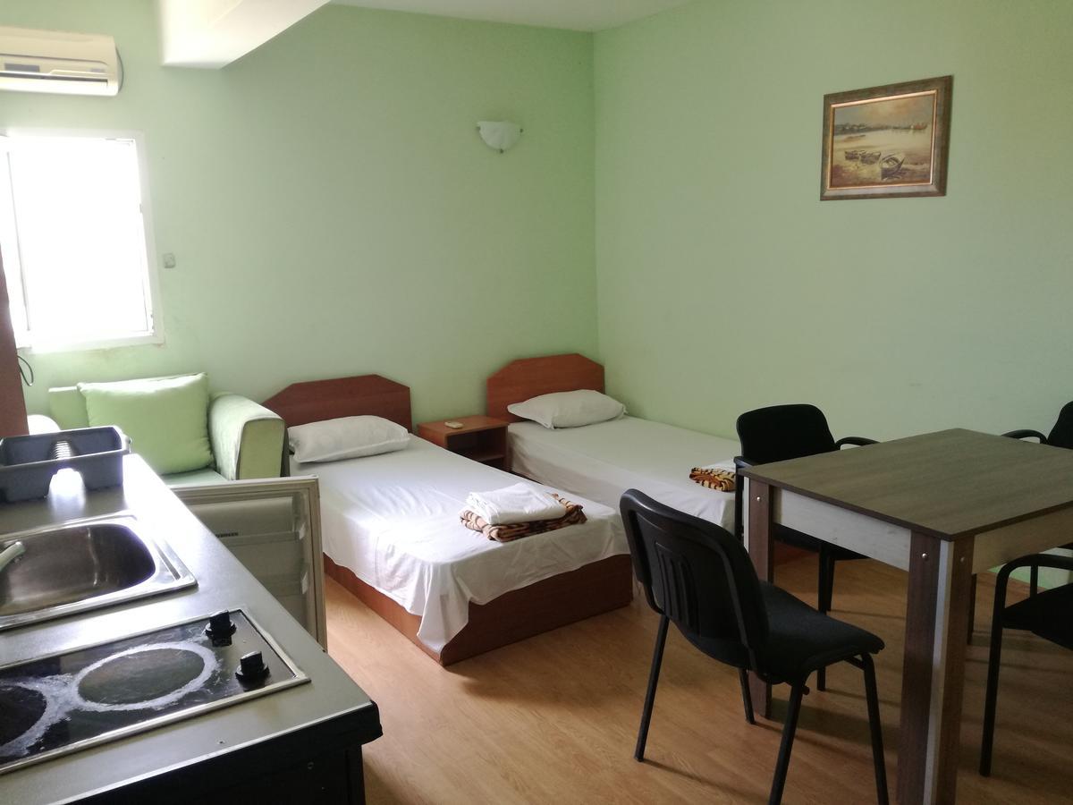 Елка Apartment Burgas City Exterior foto